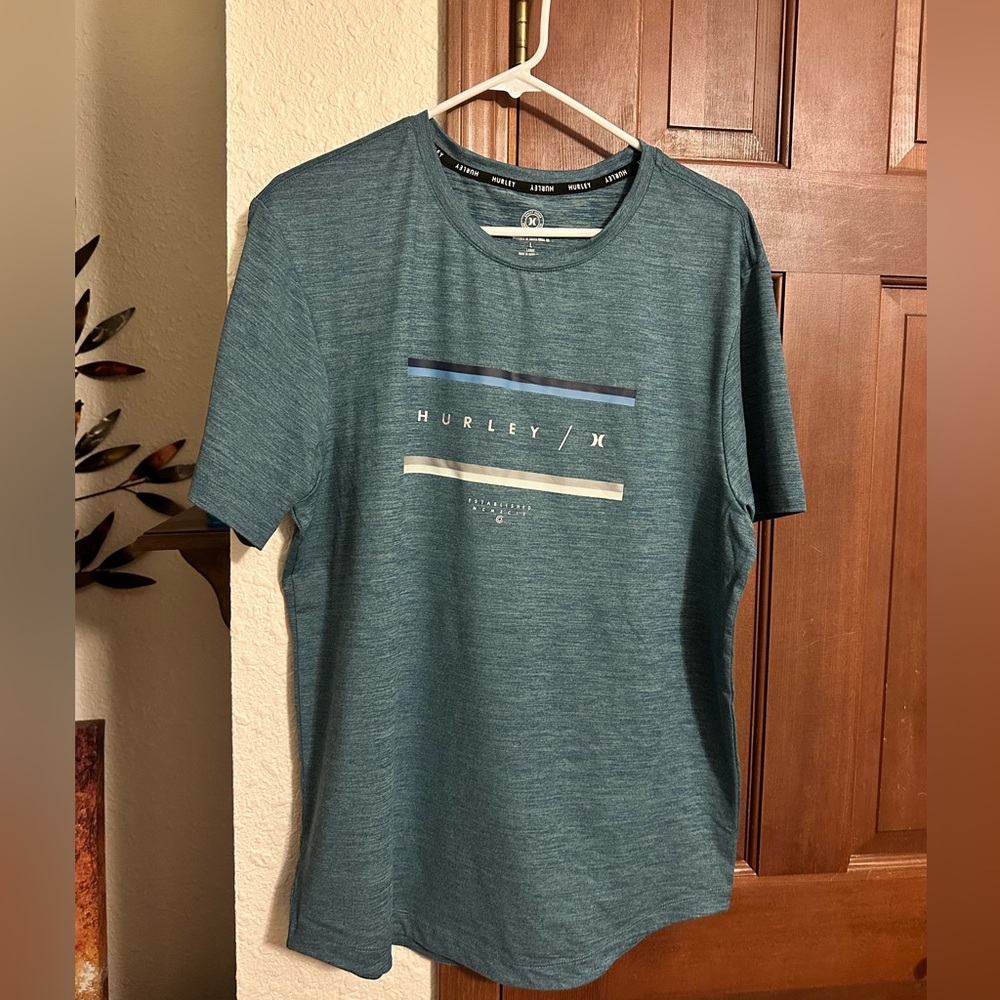 Hurley men’s shirt